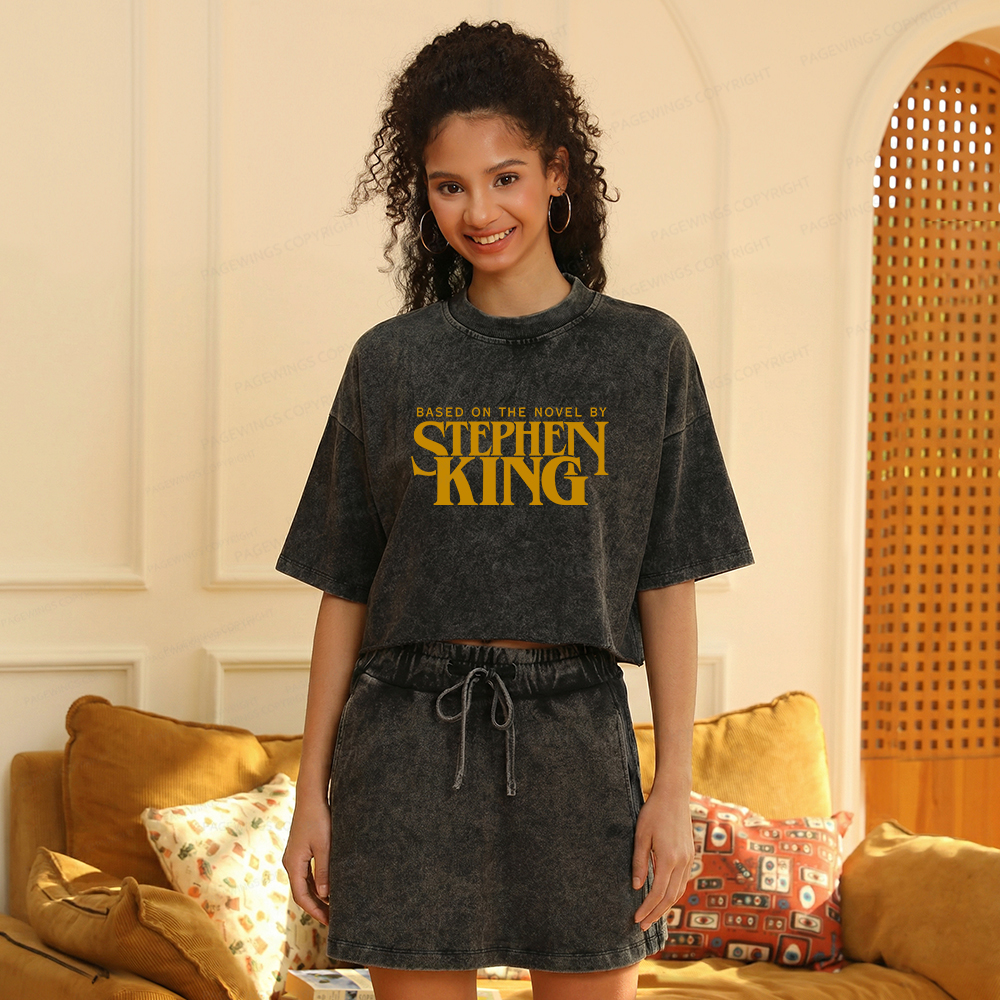 Pagewings Based On A Novel By Horror Writer Women's Washed Cropped T-shirt