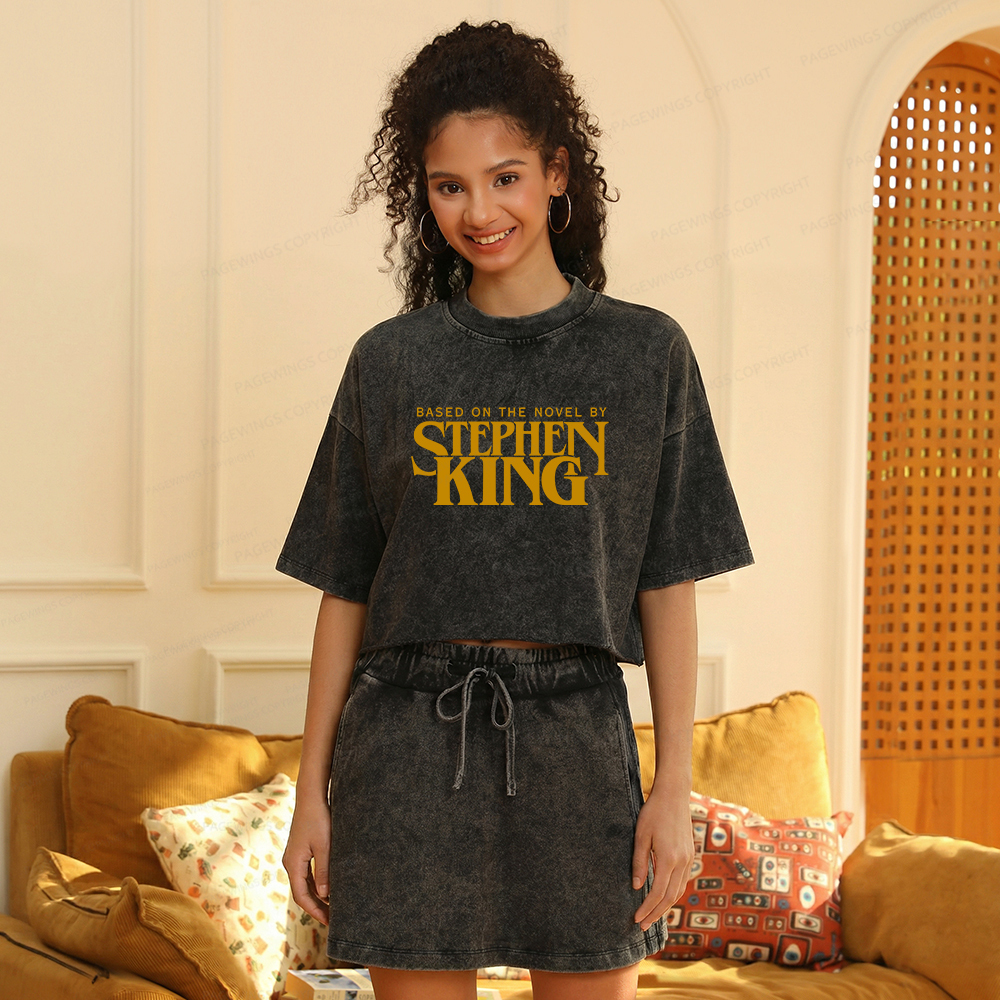 Pagewings Based On A Novel By Horror Writer Women's Washed Cropped T-shirt