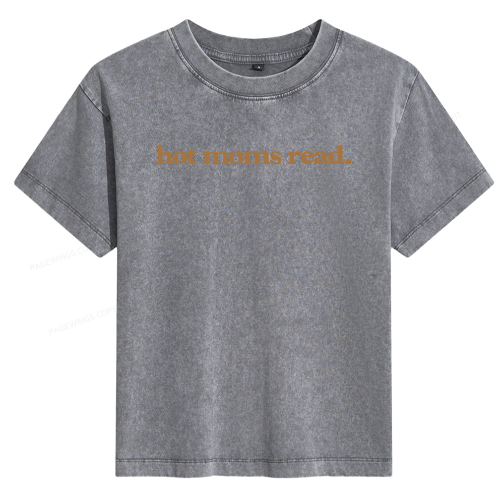 Pagewings Hot Moms Read Women's Washed T-shirt