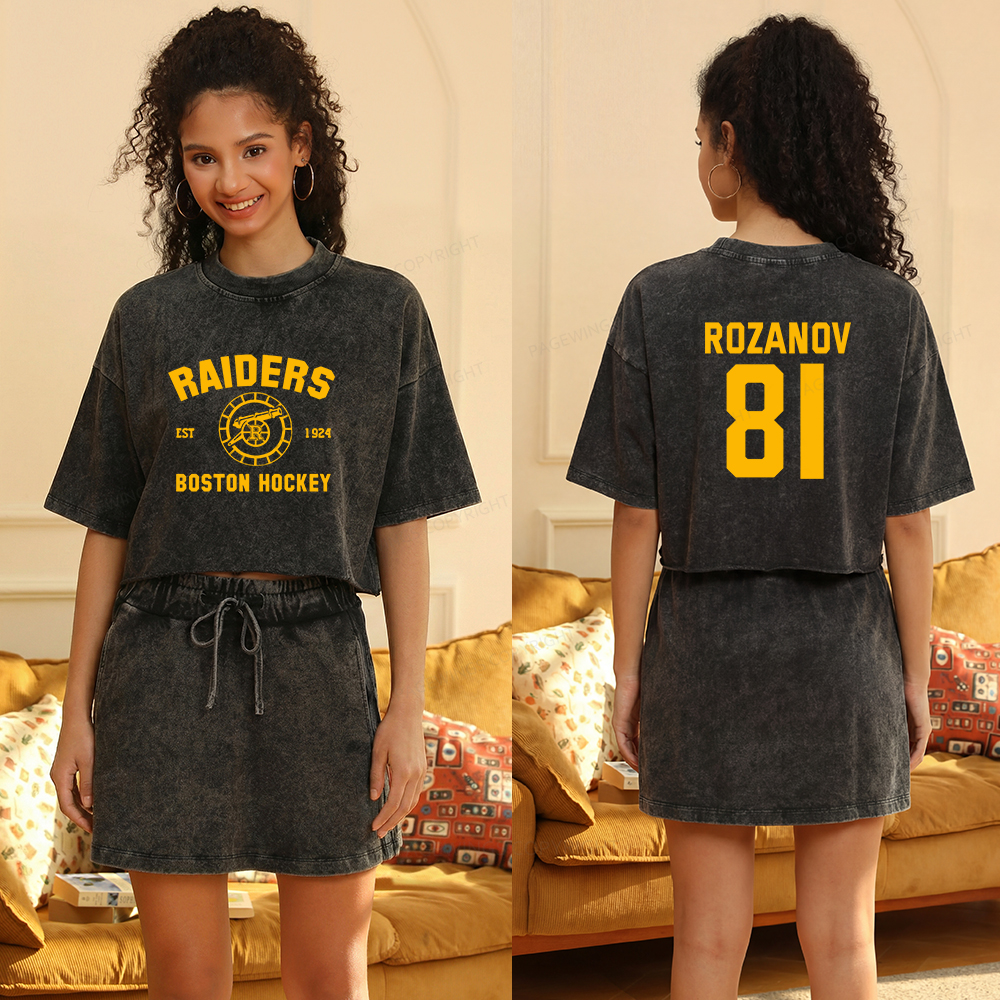 Pagewings Romance Novel Lover Women's Washed Cropped T-shirt