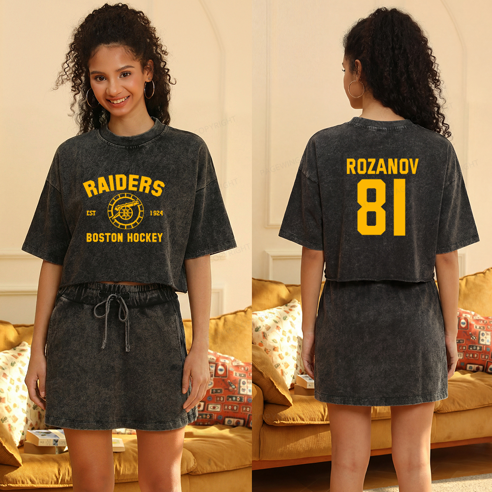 Pagewings Romance Novel Lover Women's Washed Cropped T-shirt