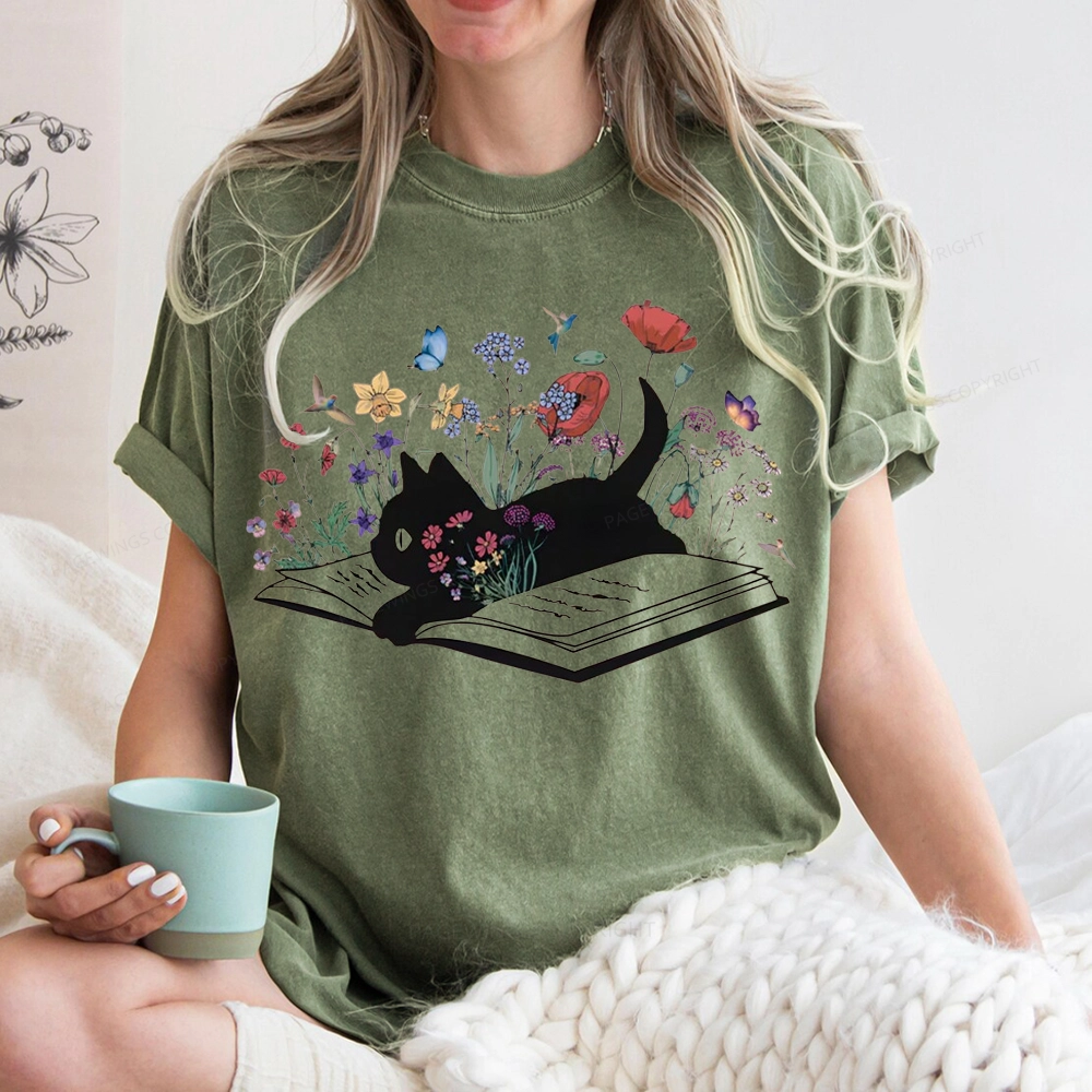 Pagewings Cute Book Cat Unisex Washed T-shirt
