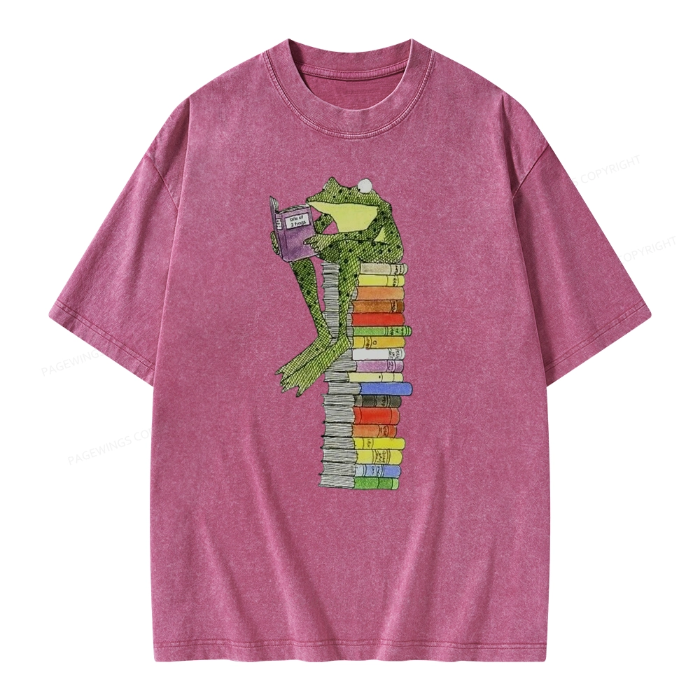 Pagewings A Reading Frog Unisex Washed T-shirt