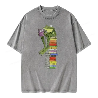 Pagewings A Reading Frog Unisex Washed T-shirt