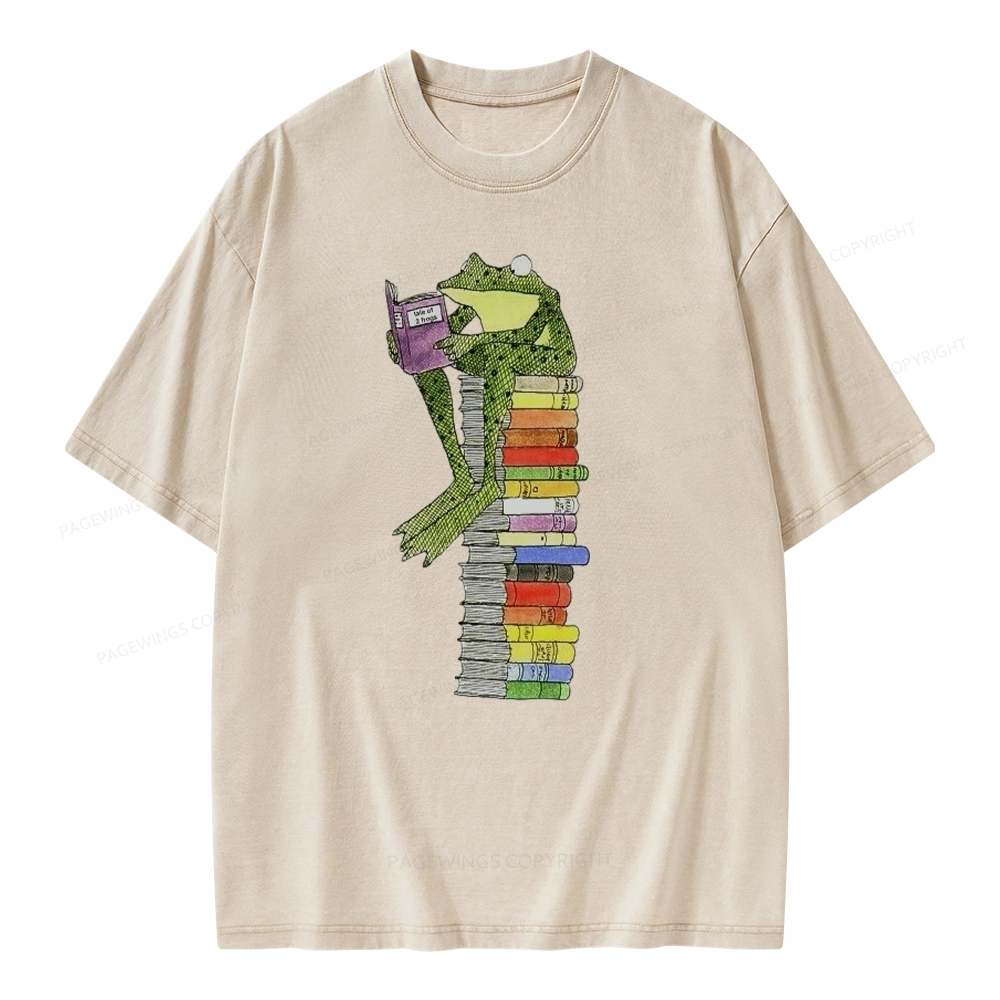 Pagewings A Reading Frog Unisex Washed T-shirt