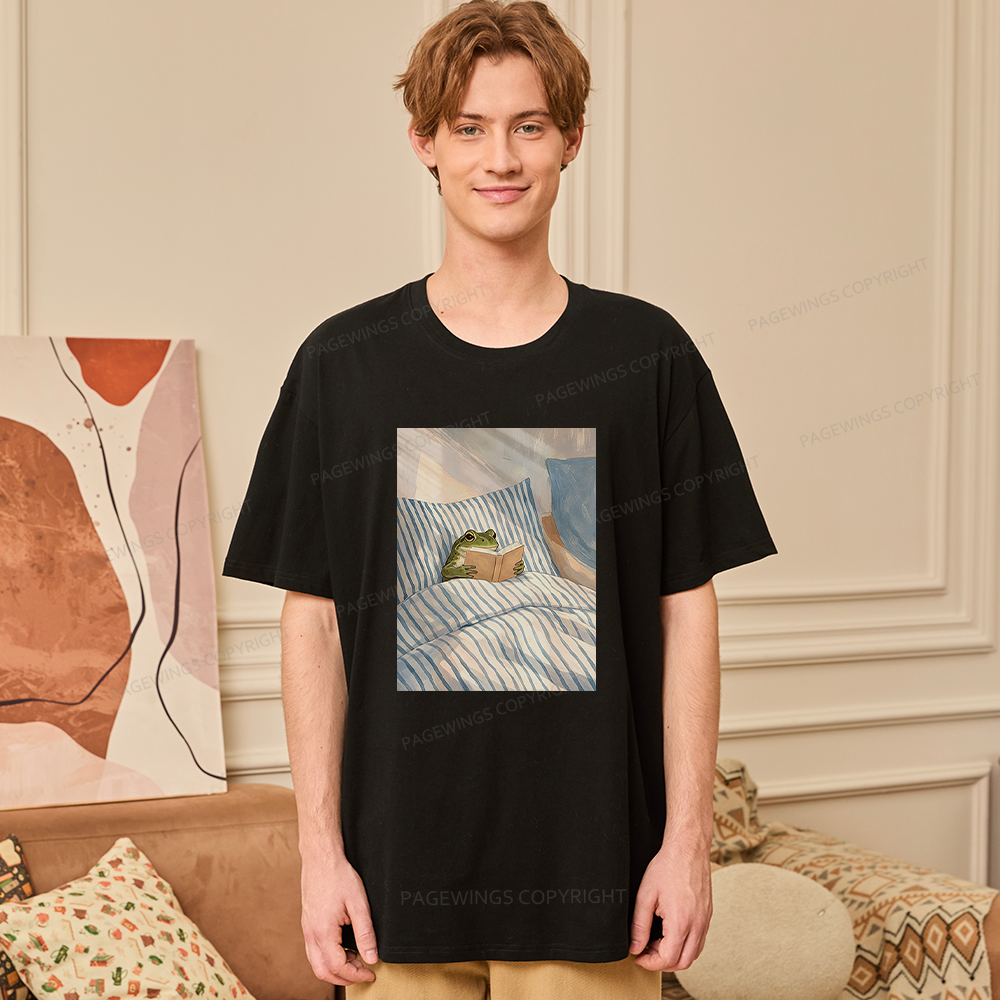 Pagewing Reading Frog16097 Bookish Unisex Classic T-shirt