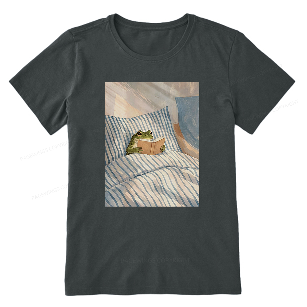 Pagewing Reading Frog16097 Bookish Unisex Classic T-shirt