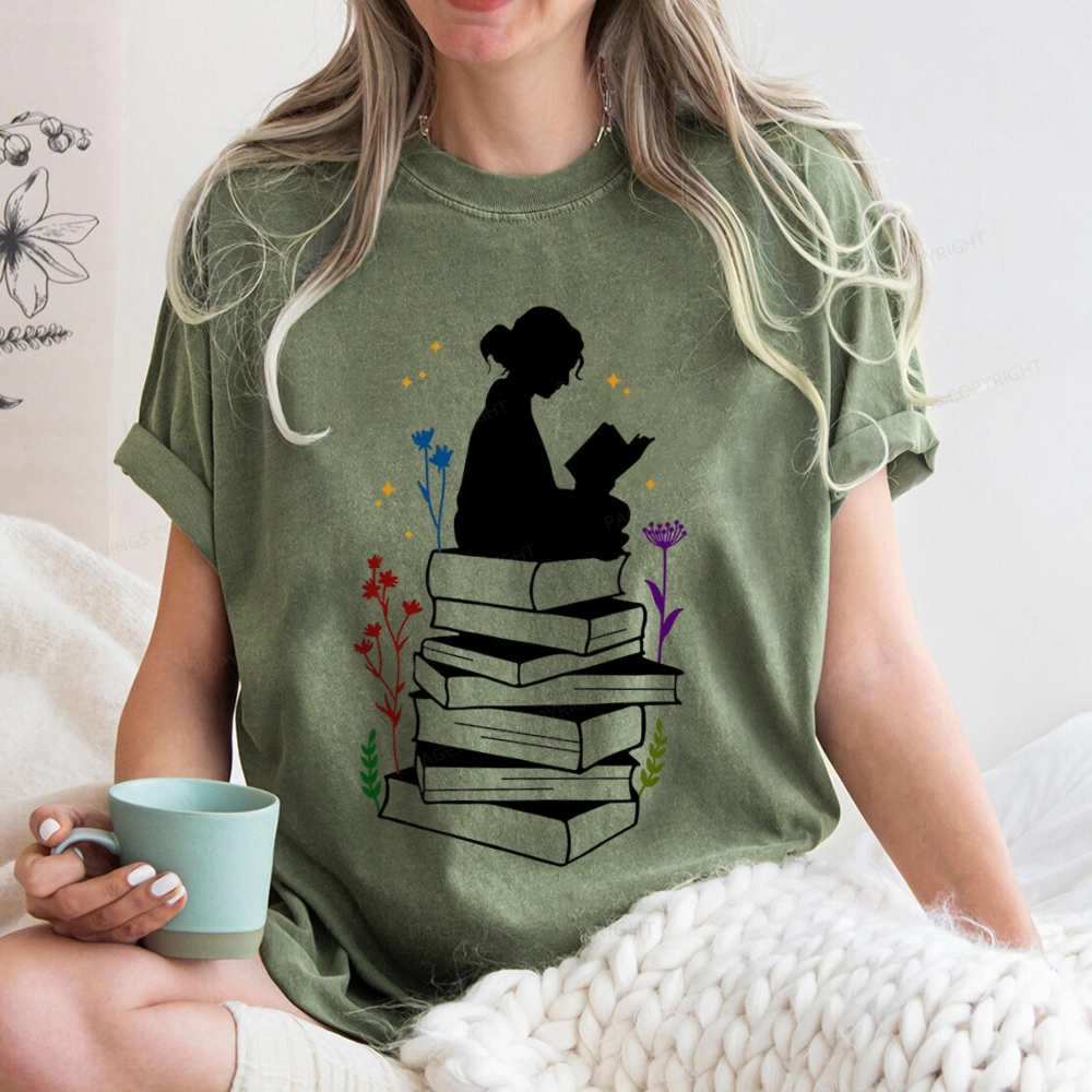 Pagewings Girl Reading Unisex Washed T-shirt
