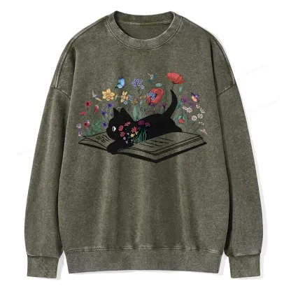 Pagewings Cute Book Cat Unisex Washed Sweatshirt