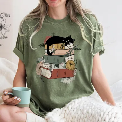 Pagewings Books And Cats Unisex Washed T-shirt