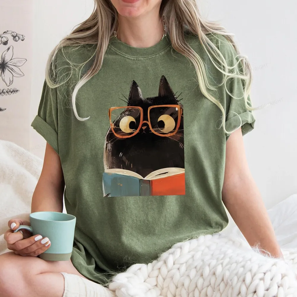 Pagewings Cute Cat Reading A Book Unisex Washed T-shirt