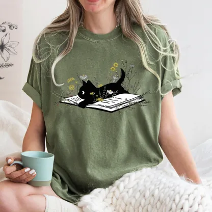 Pagewings Cute Book Cat Unisex Washed T-shirt