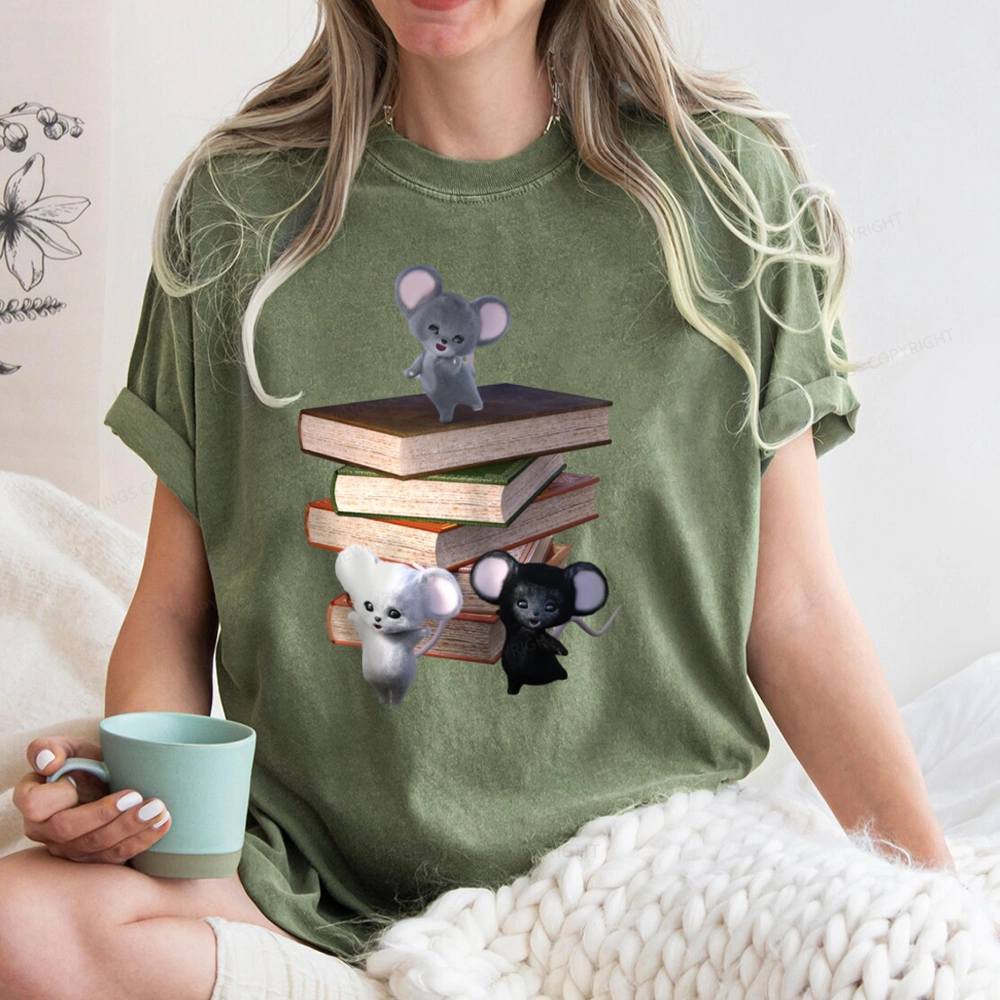 Pagewings Mouse Tail's Book Club Unisex Washed T-shirt