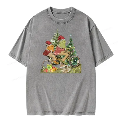 Pagewings Frog and Toad Christmas Unisex Washed T-shirt