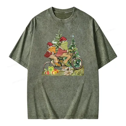 Pagewings Frog and Toad Christmas Unisex Washed T-shirt