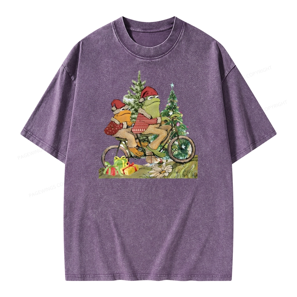 Pagewings Frog and Toad Christmas Unisex Washed T-shirt