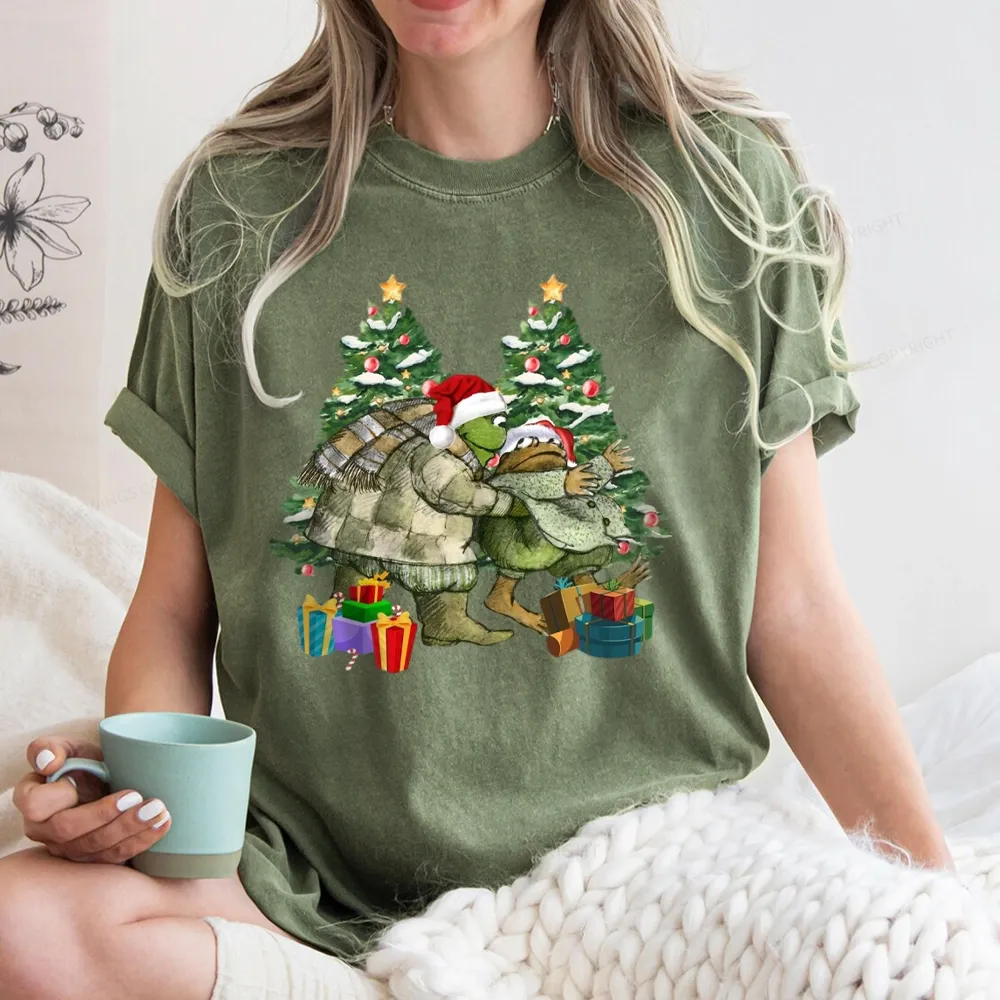 Pagewings Christmas Frog and Toad Unisex Washed T-shirt