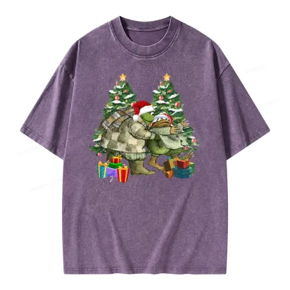 Pagewings Christmas Frog and Toad Unisex Washed T-shirt