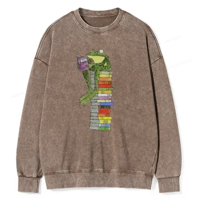 Pagewings A Reading Frog Unisex Washed Sweatshirt
