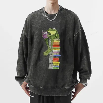 Pagewings A Reading Frog Unisex Washed Sweatshirt