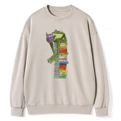Pagewings A Reading Frog Unisex Washed Sweatshirt