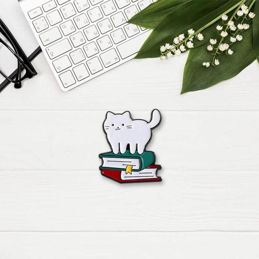 Pagewings Cute Kitten Enamel Pin Badge