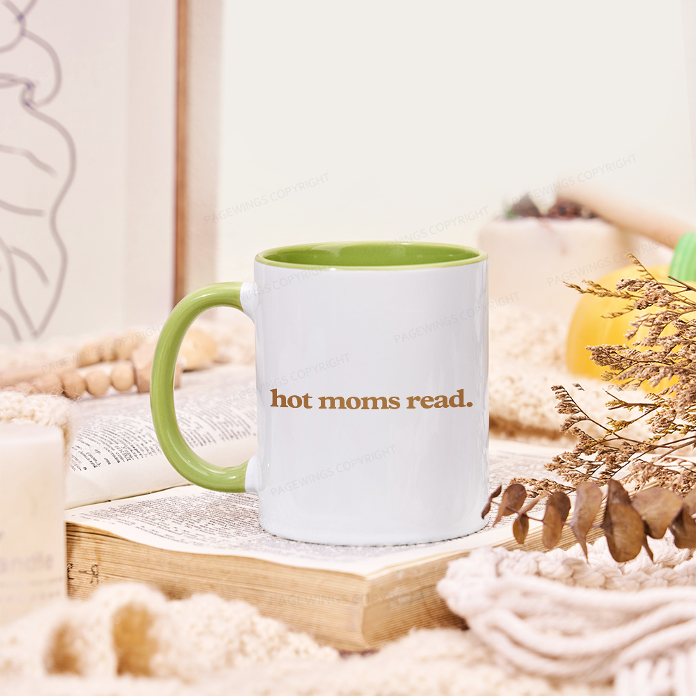 Pagewings Hot Moms Read Mug