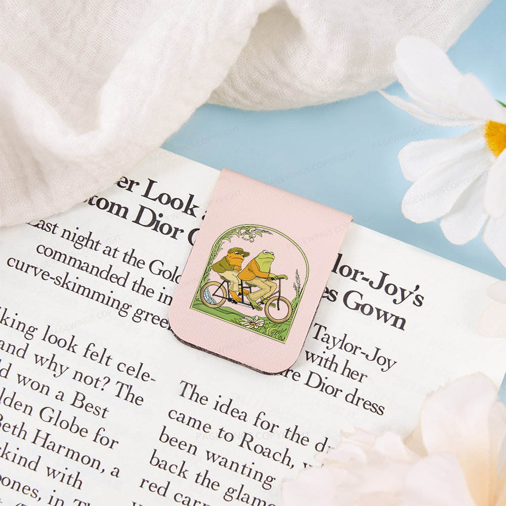 Pagewings Frog And Toad Book Vintage Magnetic Bookmark