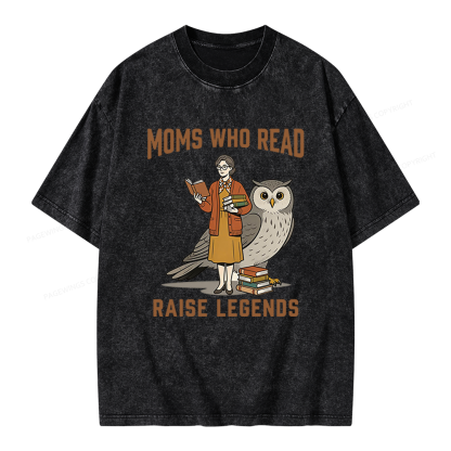 Pagewings Moms Who Read Raise Legends Unisex Washed T-shirt