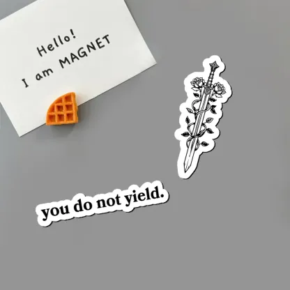 Pagewings Throne of Glass Merch, TOG Shirt, Aelin Galathynius Fridge Magnet