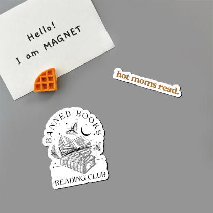 Pagewings Hot Moms Read Fridge Magnet