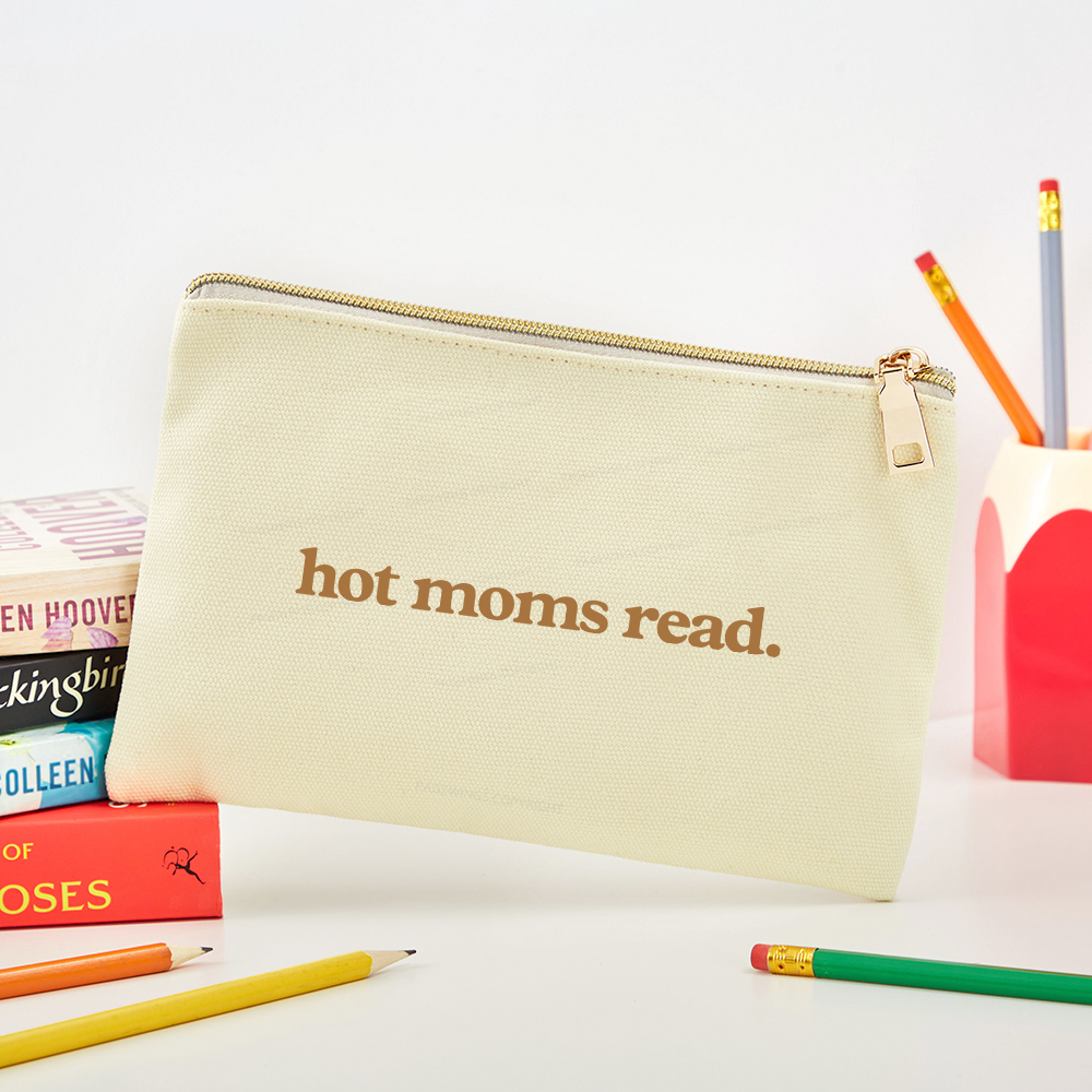Pagewings Hot Moms Read Pouch
