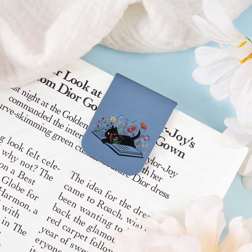 Pagewings Cute Book Cat Magnetic Bookmark