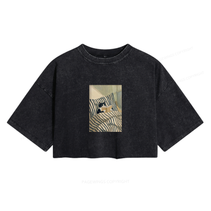 Pagewings Cat Reading Book Women's Washed Cropped T-shirt
