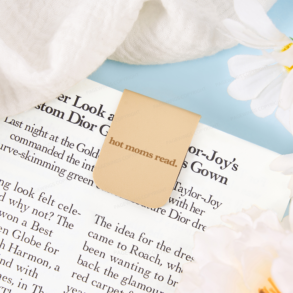 Pagewings Hot Moms Read Magnetic Bookmark