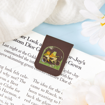 Pagewings Frog And Toad Book Vintage Magnetic Bookmark