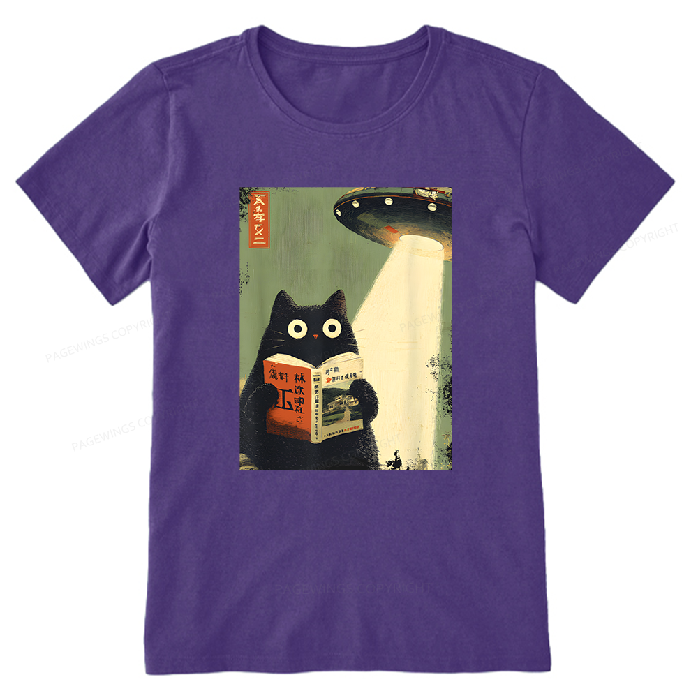 Pagewings Vintage Japanese Cat Book Lovers Unisex Classic T-shirt
