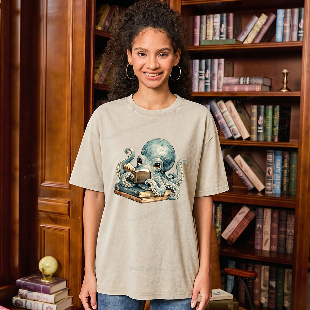 Pagewing Octopus Book Lover Unisex Washed T-shirt