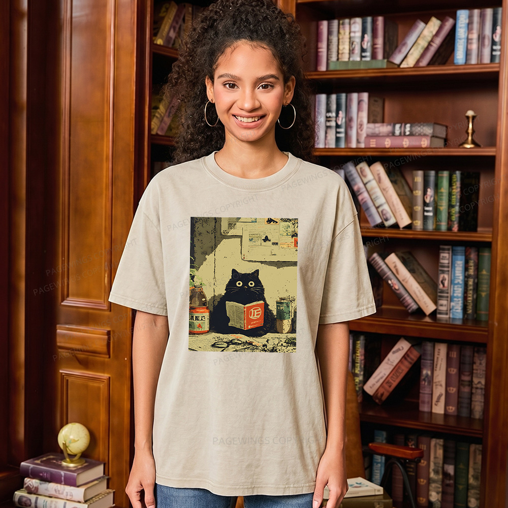 Pagewings Vintage Cat Book Unisex Washed T-shirt
