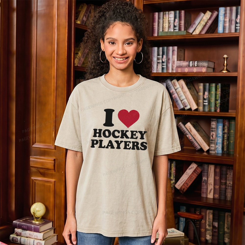 Pagewings Hockey Romance Unisex Washed T-shirt