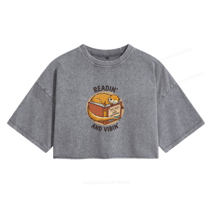Pagewings Readin' And Vibin' Women's Washed Cropped T-shirt