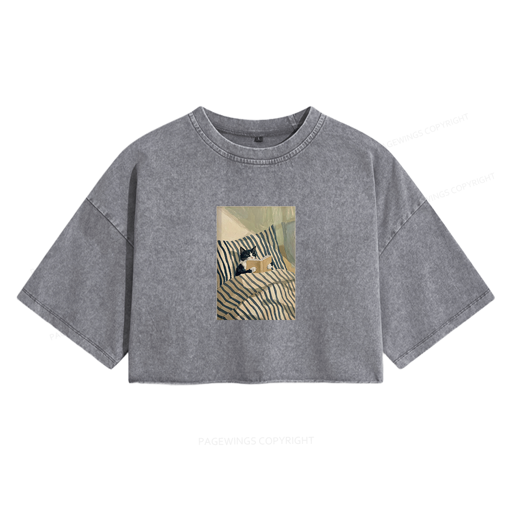 Pagewings Cat Reading Book Women's Washed Cropped T-shirt