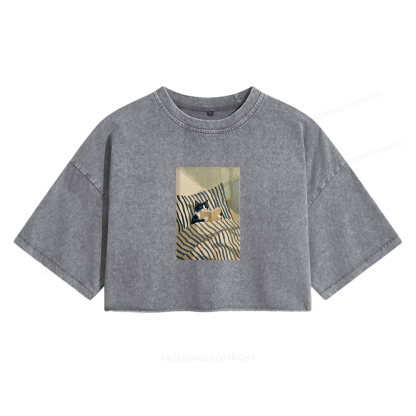 Pagewings Cat Reading Book Women's Washed Cropped T-shirt