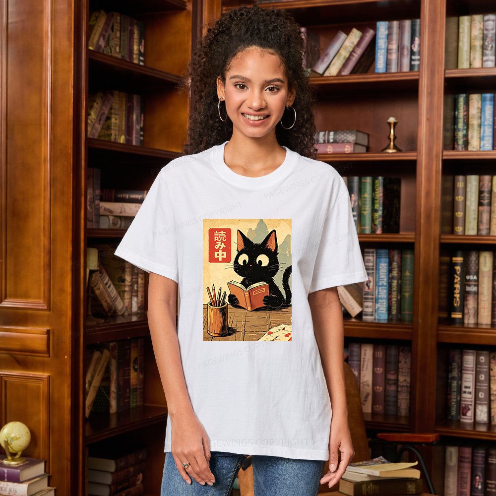 Pagewing Cats Reading16152 Bookish Unisex Classic T-shirt