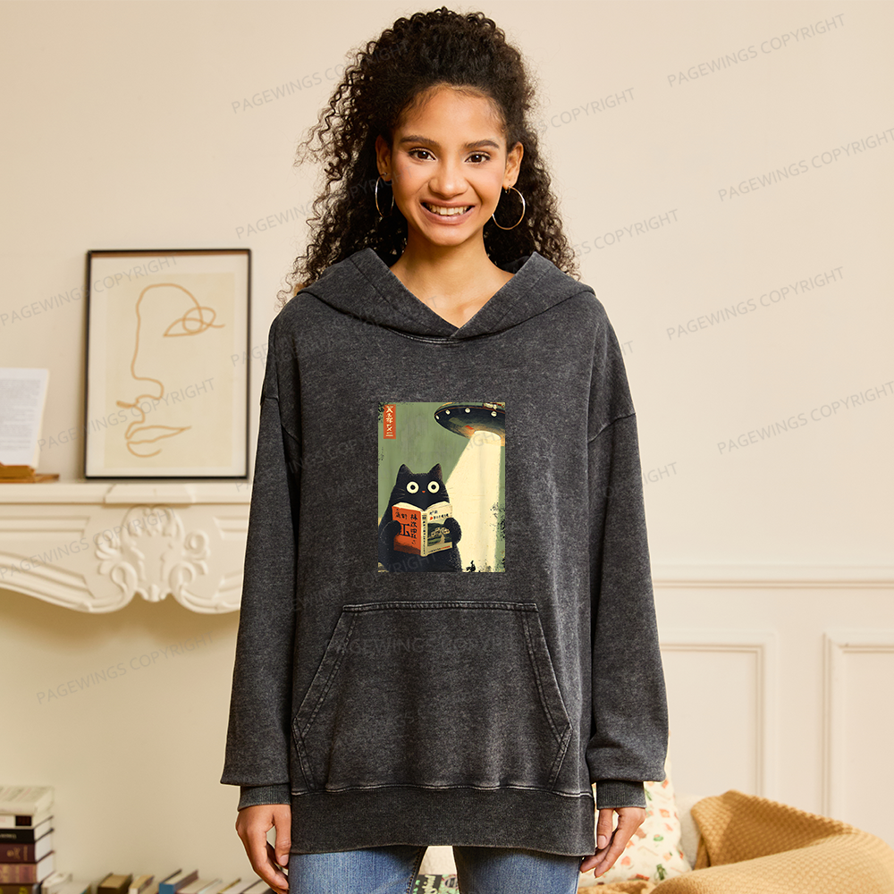 Pagewings Vintage Japanese Cat Book Lovers Unisex Washed Hoodie