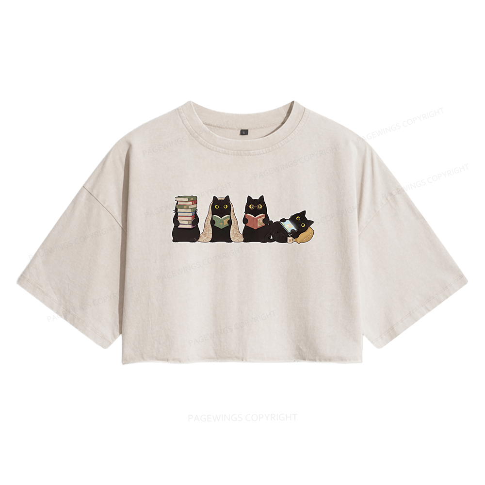 Pagewings Black Cats Readin Women's Washed Cropped T-shirt