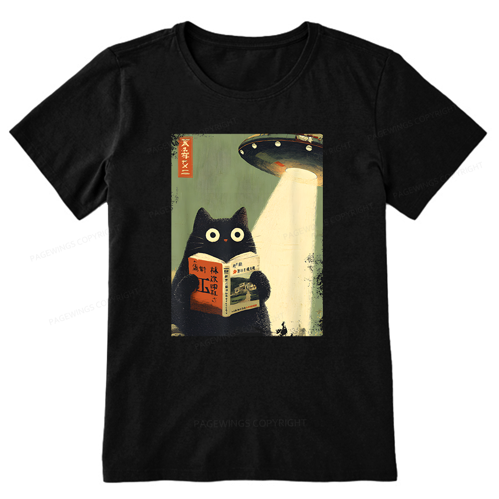 Pagewings Vintage Japanese Cat Book Lovers Unisex Classic T-shirt