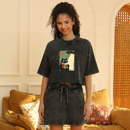 Pagewings Vintage Cat Book Lovers Women's Washed Cropped T-shirt