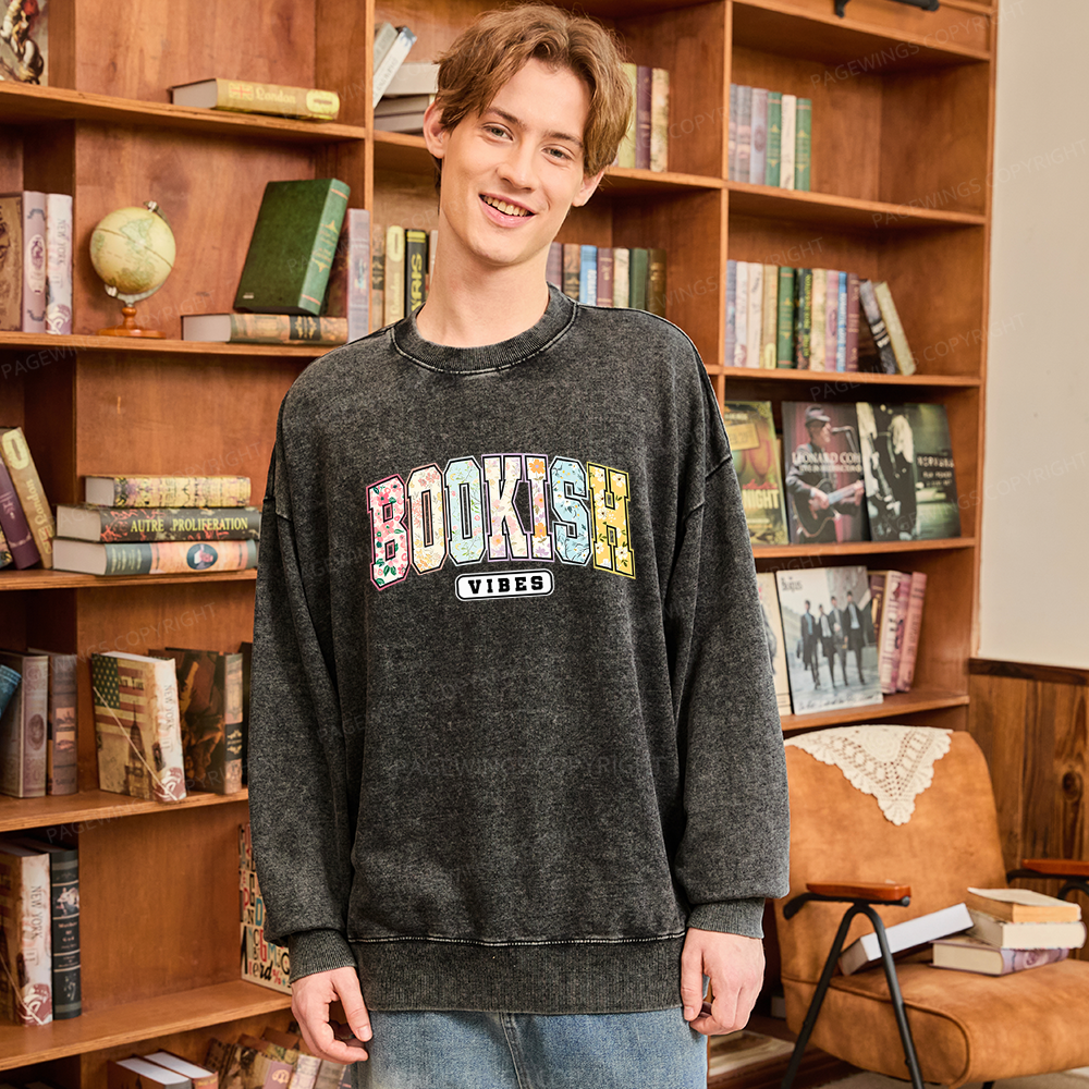 Pagewings Bookish Vibes Unisex Washed Sweatshirt