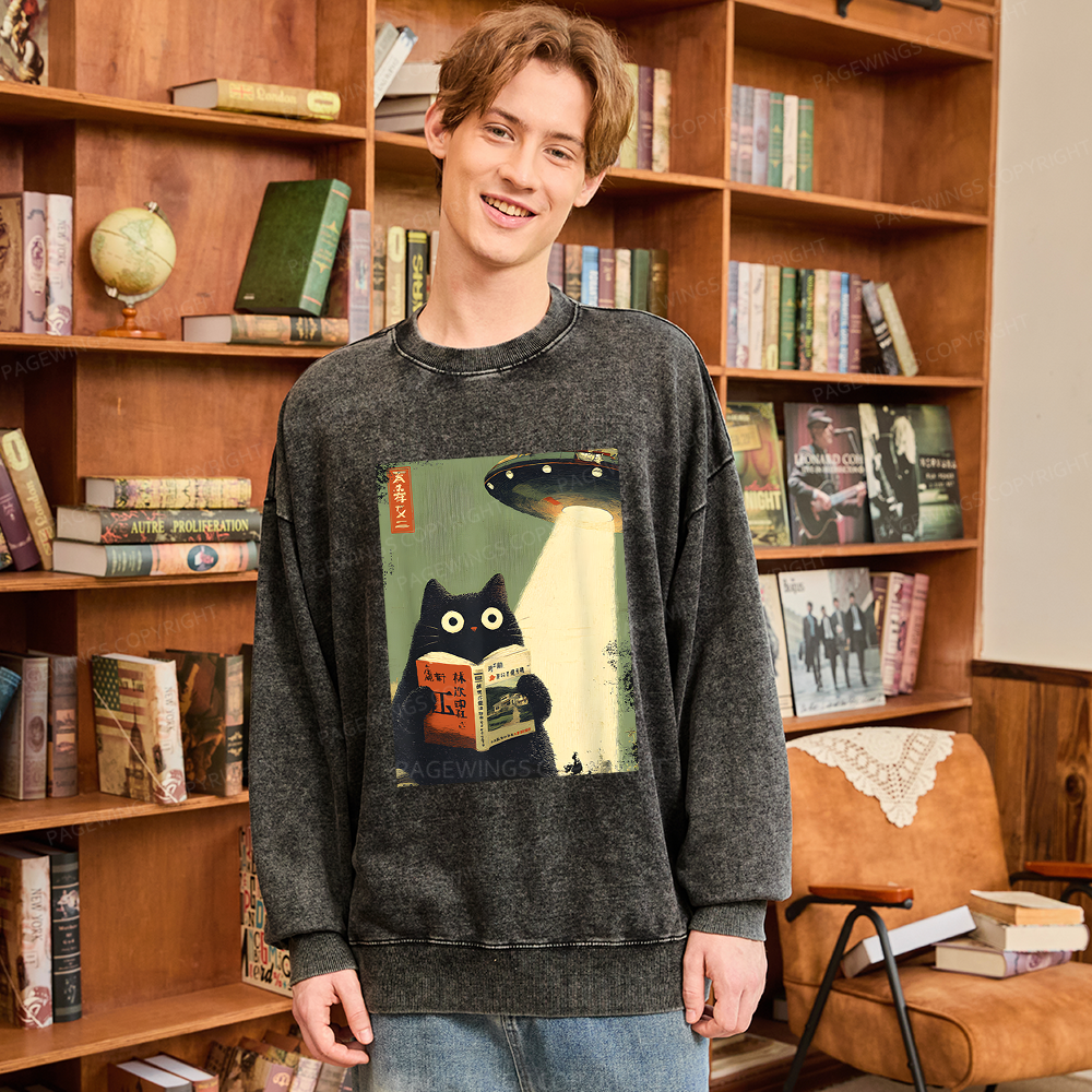 Pagewings Cat Book Lovers Unisex Washed Sweatshirt